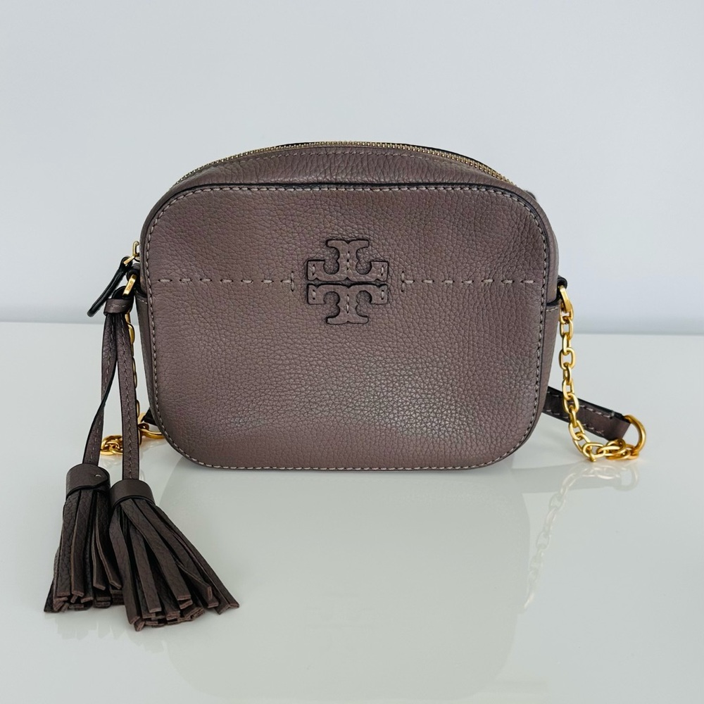 Tory Burch McGraw Camera Bag in Silver Maple